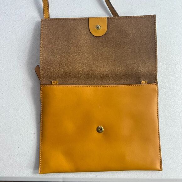 Gap Cognac Leather Crossbody W/ Dainty Bow NWOT - Picture 5 of 9